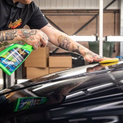Набір для очищення кузова з ефектом кераміки Meguiar's Hybrid Ceramic Quik Clay Kit.