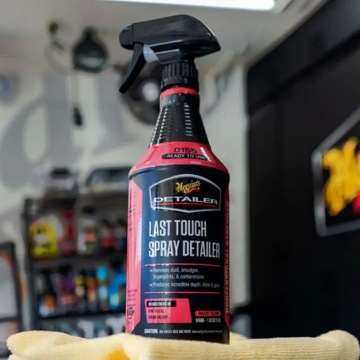 Детейлінг спрей для догляду за поверхнею - Meguiar`s Detailer Last Touch Spray 946 мл. (DRTU15532)