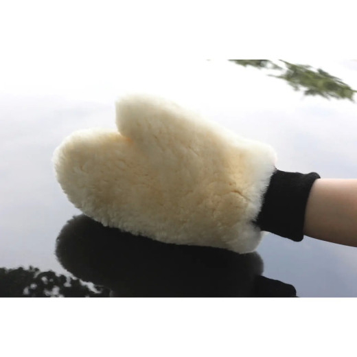 Рукавиця преміум з лами для мийки авто - MaxShine Lambswool Wash Mitt  Premium бежевий (8011003)